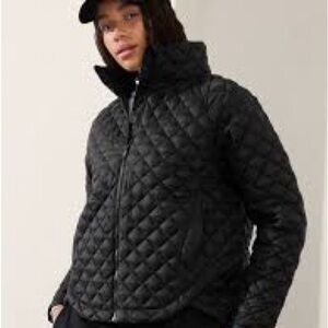 Athleta Black Featherless Quilted Puffer Jacket